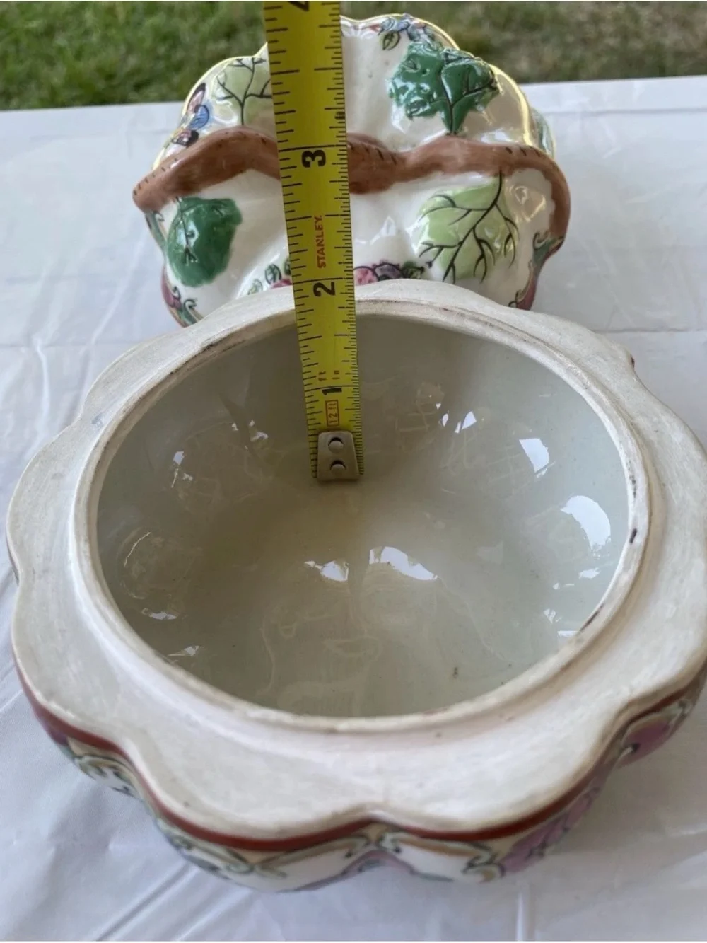 Rare Vtg Chinese Porcelain Trinket Famille Rose HandPainted Floral Jewelry Box